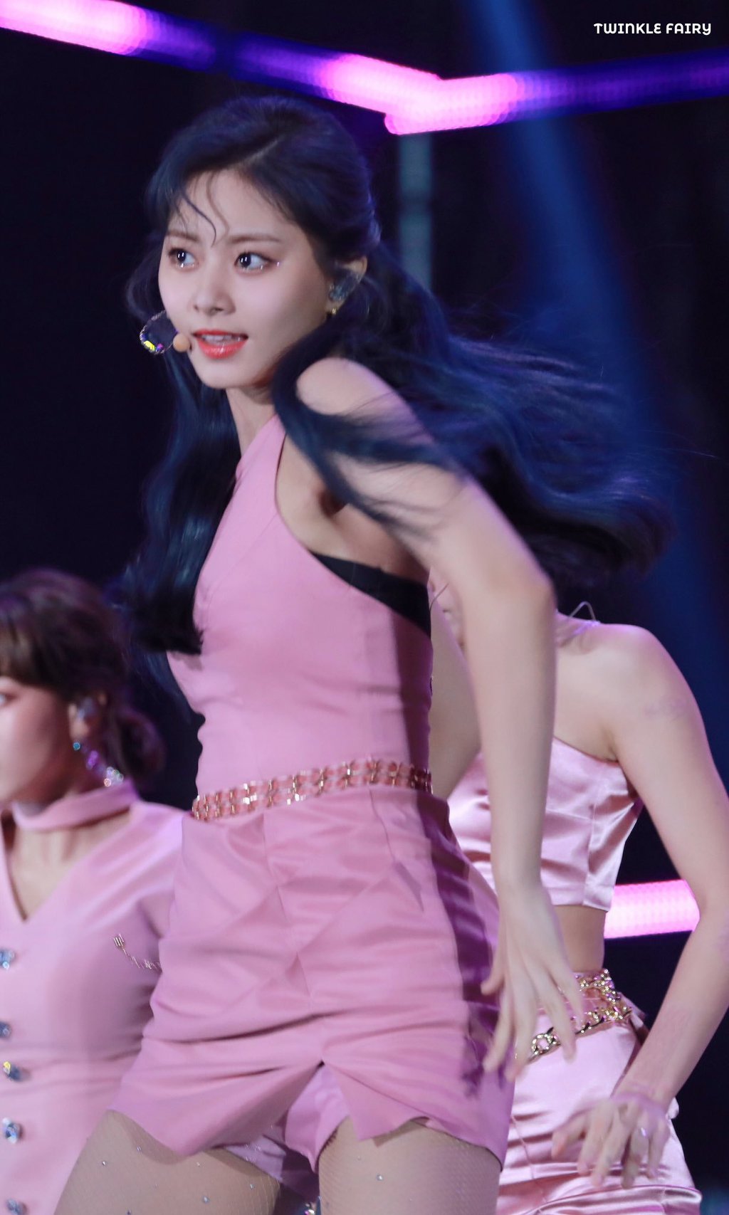 머리묶은 쯔위.jpgif | 인스티즈
