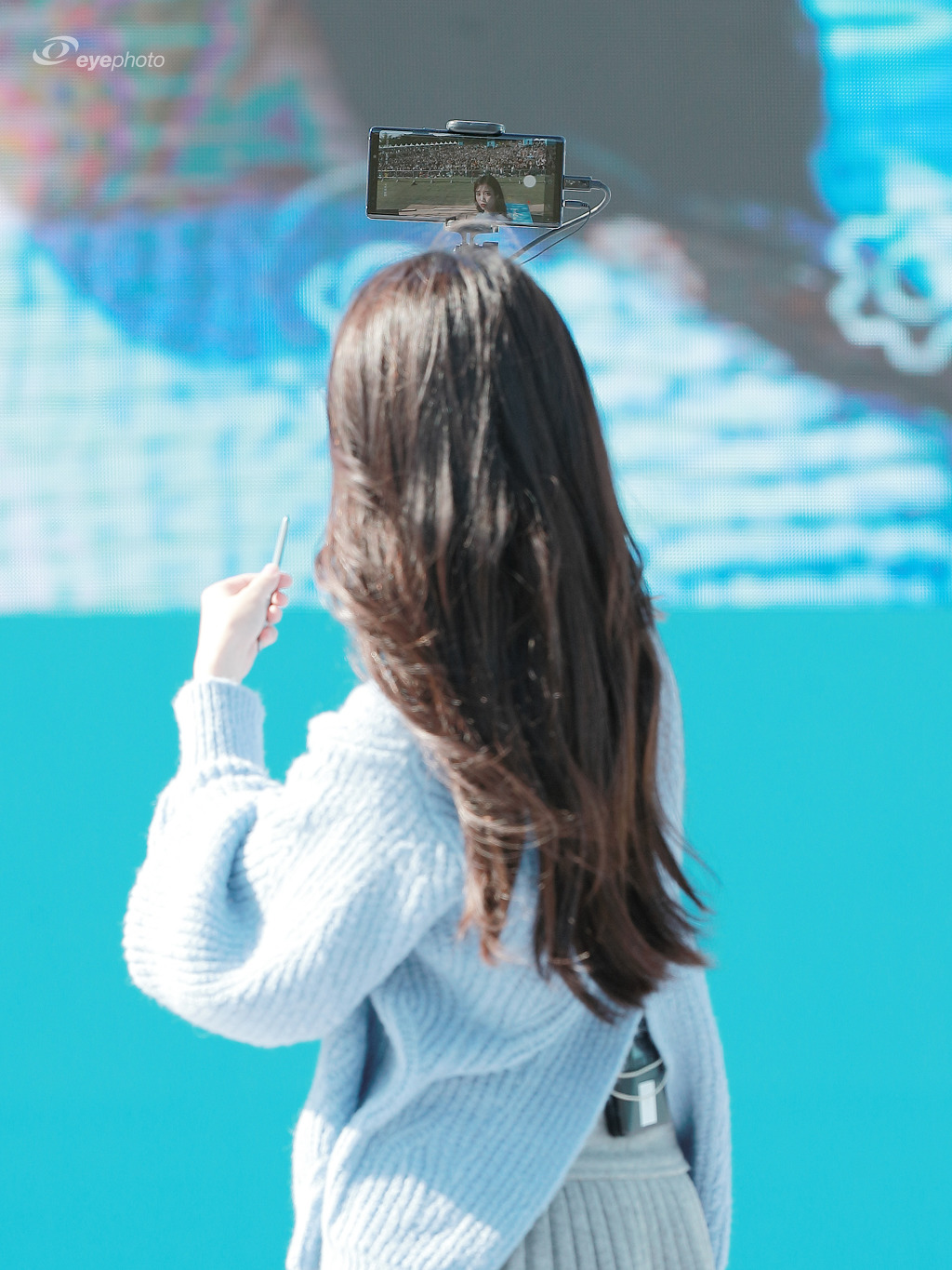 하늘하늘한 하늘색 아이유.jpg | 인스티즈