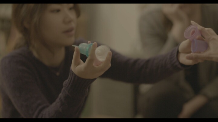 배우 류준열이 크라우드 펀딩에 참여한 국내 최초 생리탐구 다큐영화＜피의 연대기＞ | 인스티즈