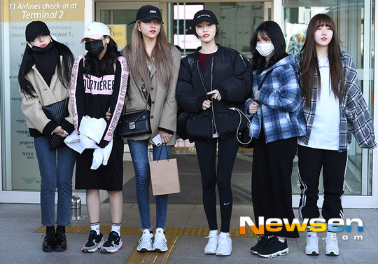 아침 일찍 해외로 출국하는 여자친구.jpg | 인스티즈