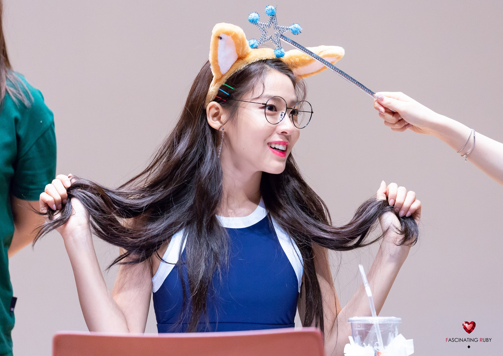 오늘 생일을 맞은 설현이.jpgif | 인스티즈