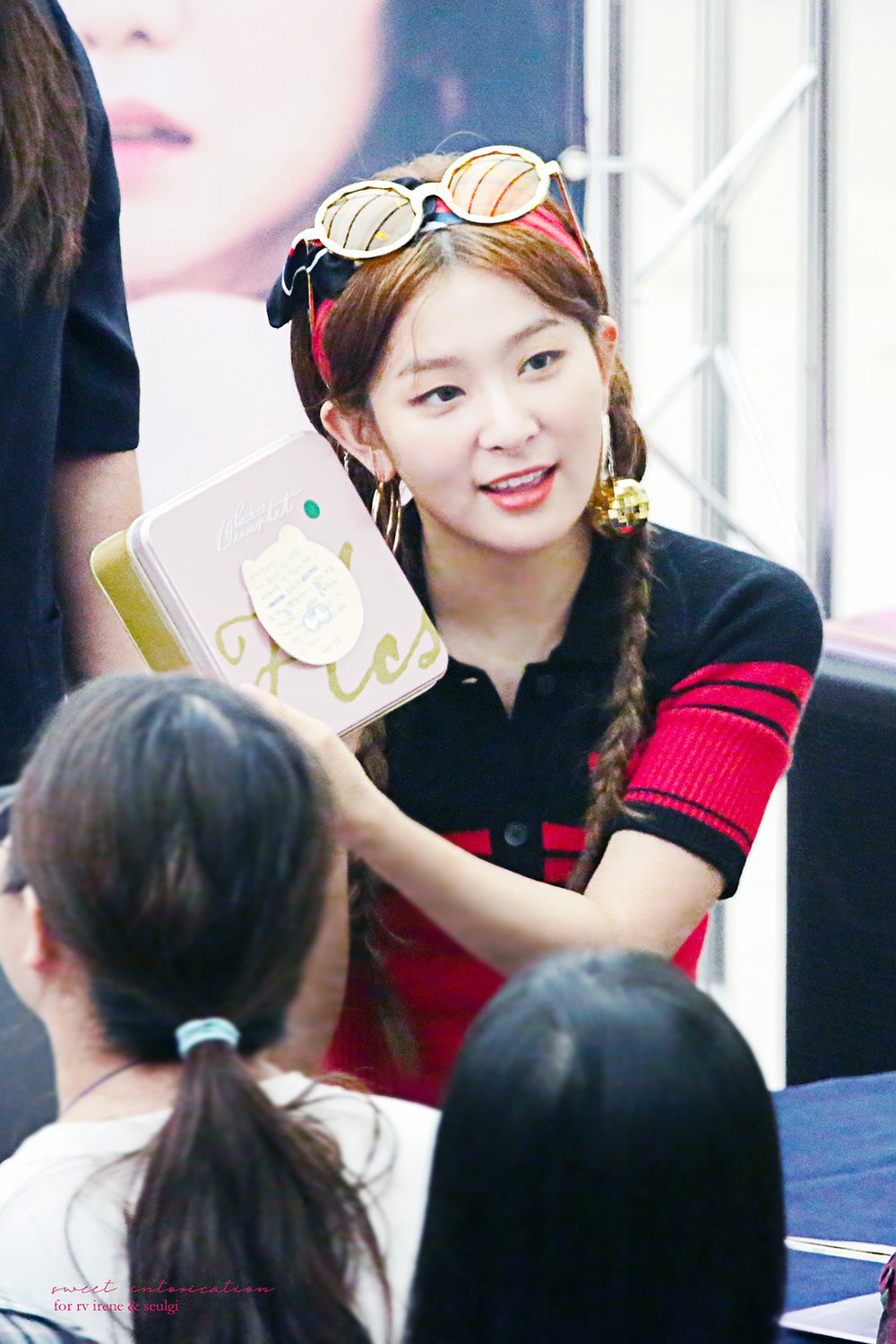 묶은 머리가 잘어울리는 슬기.jpgif | 인스티즈
