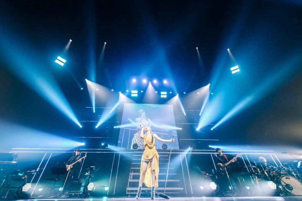 99E3234A5CB2DEAD12A09F