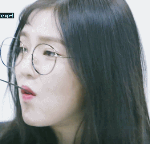 귀여운 안경 쓴 아이린.gif | 인스티즈
