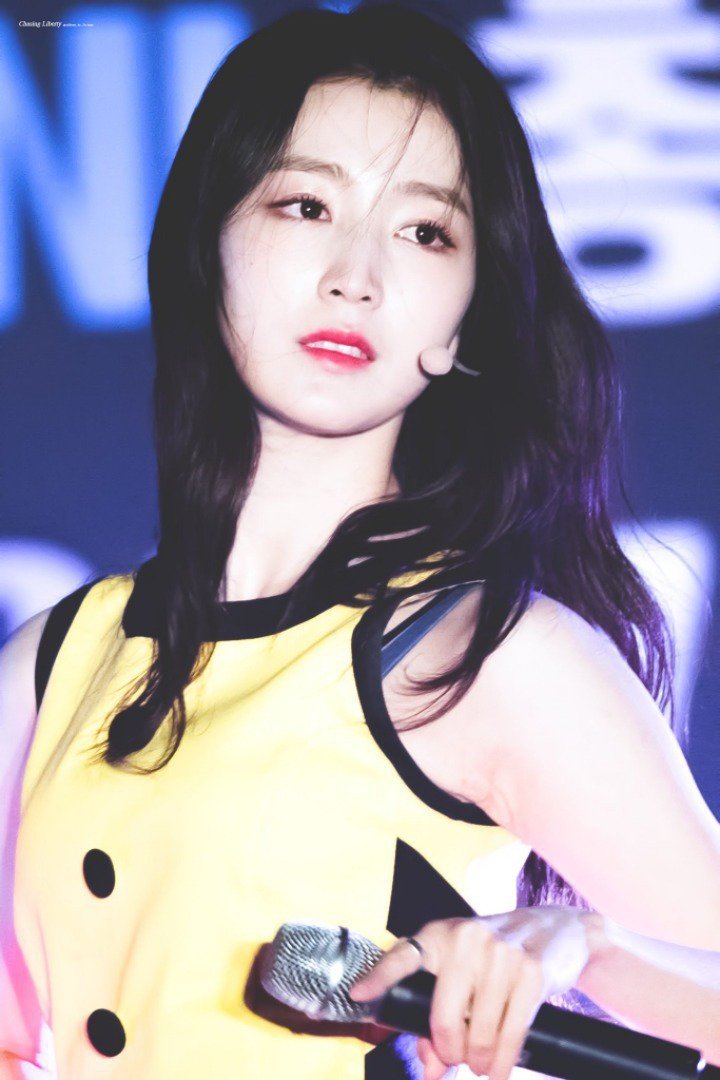 카톡 안읽고 씹을 것 같이 생긴 여자 아이돌.jpgif | 인스티즈
