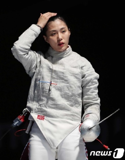 대한민국 여자 펜싱 사브르 금메달리스트들.jpg | 인스티즈